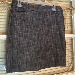 Dress barn Petite 8 Beautiful Mini Dress Skirt W A Sweet Back Split